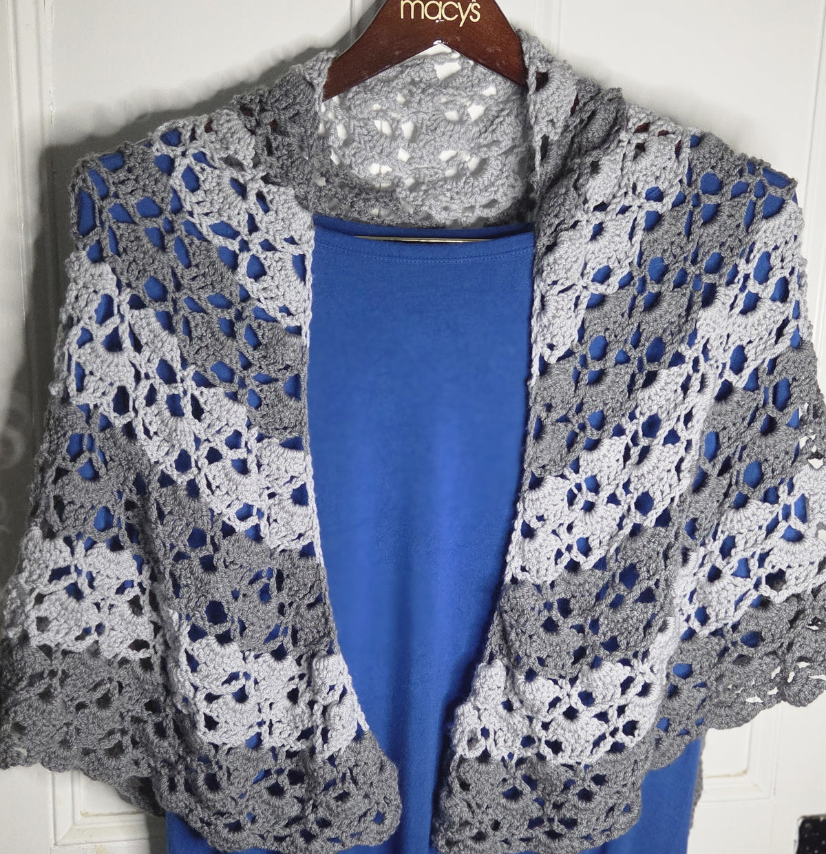 Elegant Shawl Wrap | Classic Fashion Wrap | Soft Draped Shawl | Everyday Style Wrap | Lightweight Cover Shawl | Versatile Draped Wrap | Chic Layering Shawl | Comfortable Fashion Wrap | Timeless Women's Shawl | Stylish Shoulder Wrap